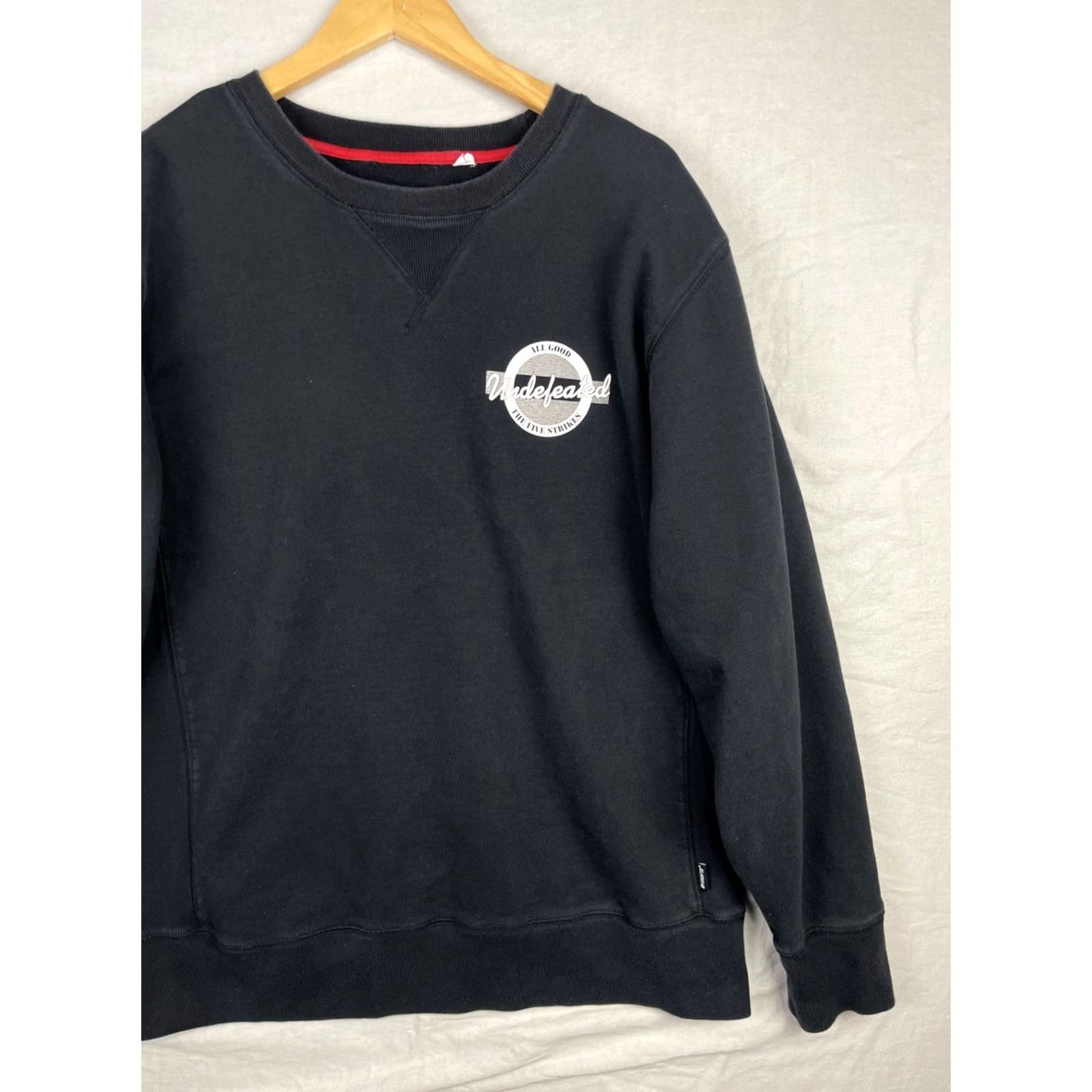 Undefeated Undefeated Sweatshirt Mens XL Black Crew Neck Pullover Logo Graphic Print All Seasons Sportswear Vintage Retro Mens Size US XL / EU 56 / 4 - 2 Thumbnail