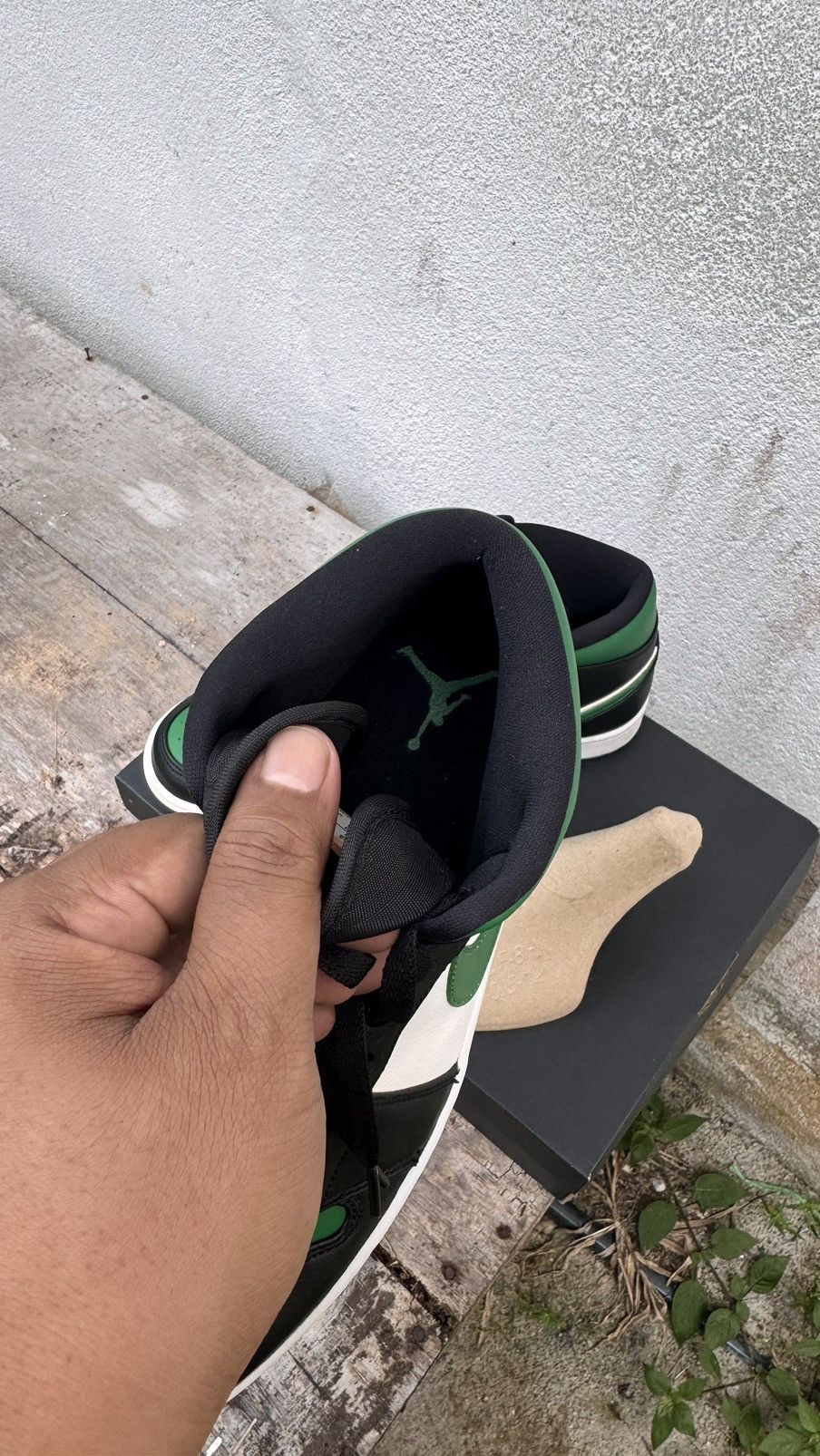 Jordan Brand × Nike Nike Air Jordan 1 Mid Black/Pine Green Size US 11 / EU 44 - 9 Thumbnail