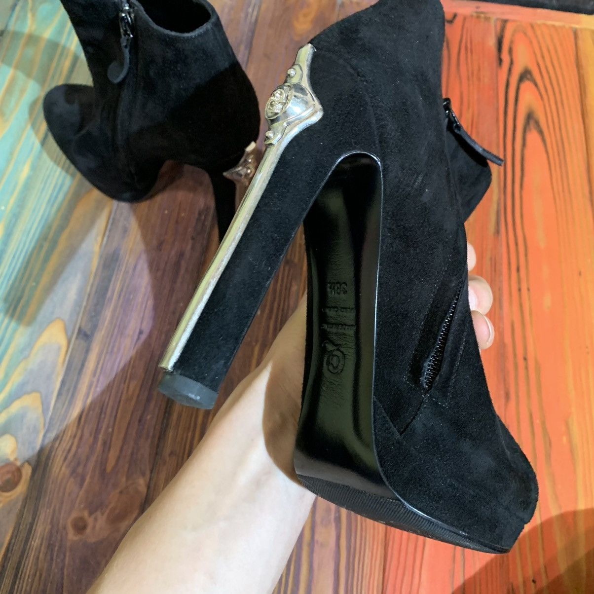 Alexander McQueen Alexander MaQueen Suede Women’s Heels Size 38.5 Size US 8.5 / IT 38.5 - 18 Thumbnail