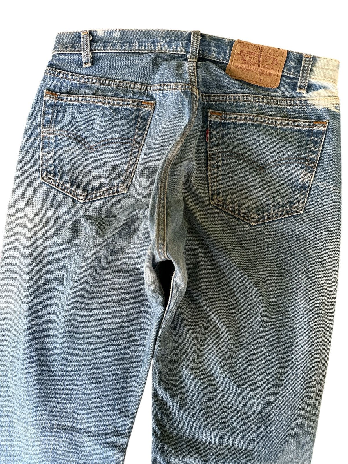 Levi's Distress Vintage Levis 80s Light Wash Black Button 33x44 Size US 33 - 15 Thumbnail