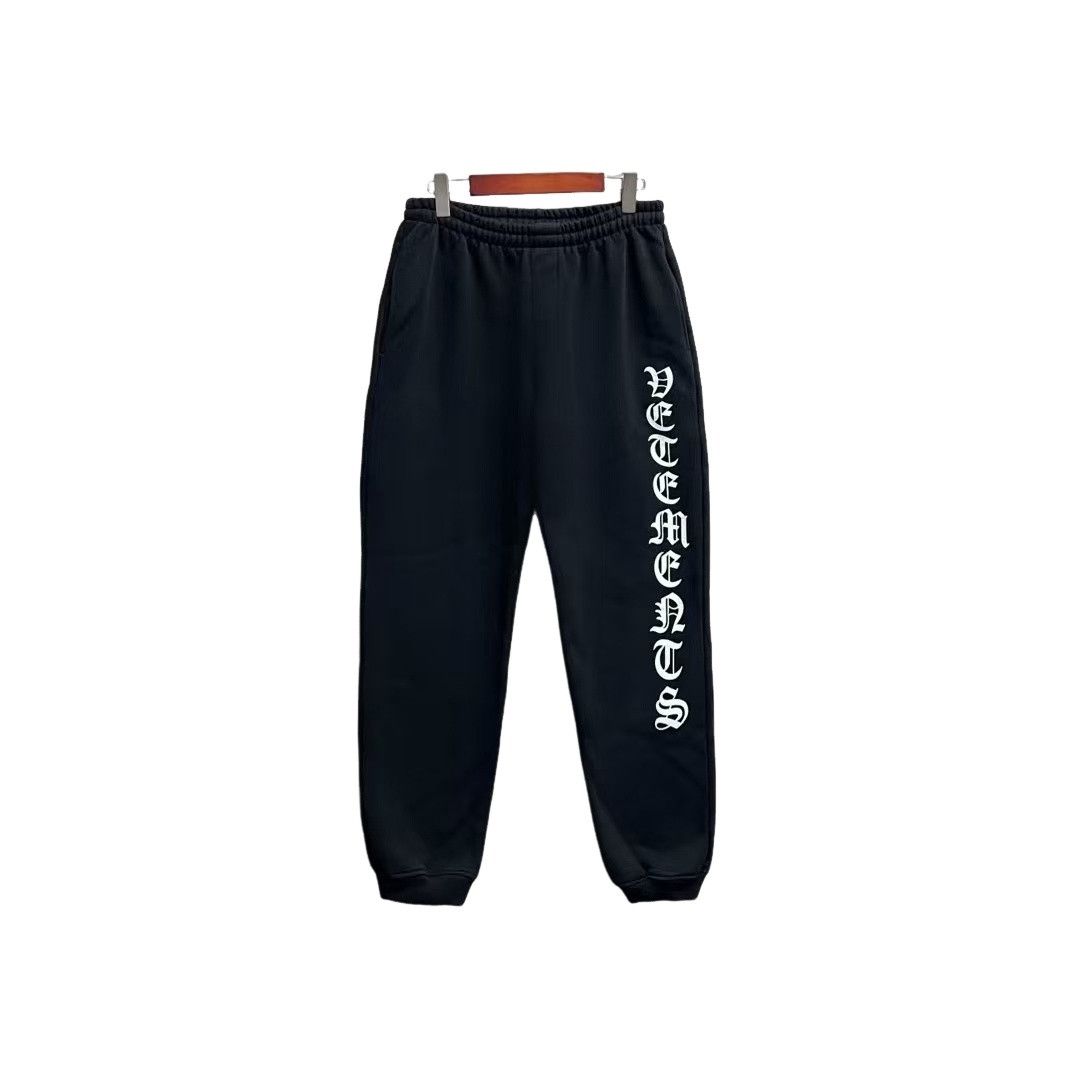 Vetements VETEMENTS Sanskrit Logo Sweatpants L Size US 34 / EU 50 - 1 Thumbnail