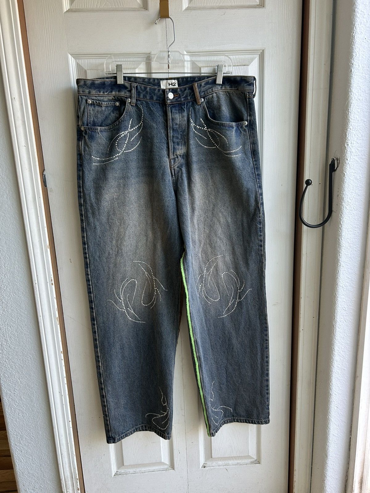 Heron Preston Heron Preston H2 Rhinestone Baggy Denim Jeans Size 36 x 32 Size US 36 / EU 52 - 1 Thumbnail
