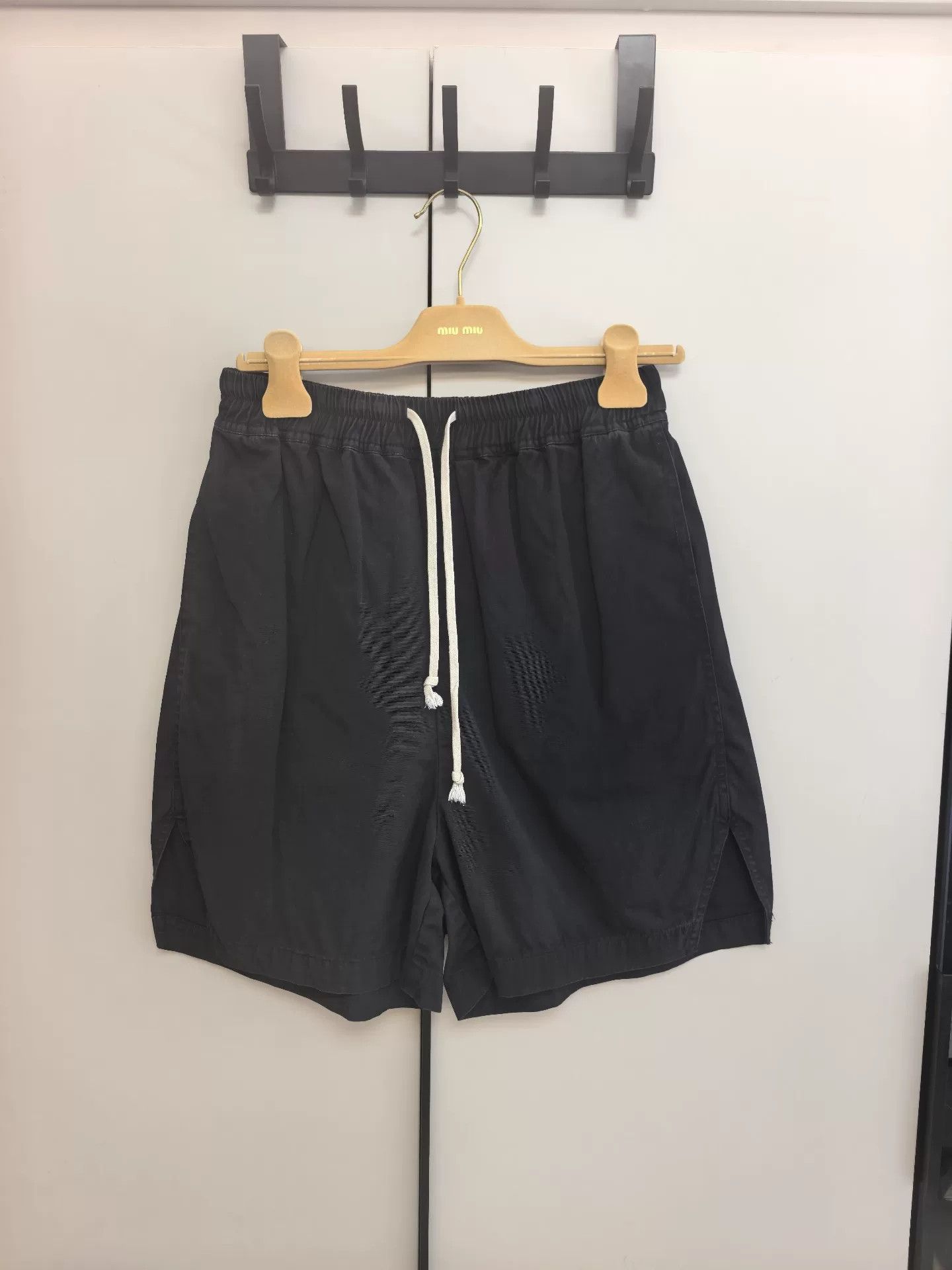 Rick Owens RICK OWENS SS23 Men's Solid Shorts Size US 28 / EU 44 - 1 Thumbnail