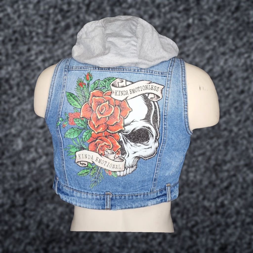 Denime VINTAGE Marezzi Vest Teens M Blue Denim Upcycled Halloween Button-Up Collared Sleeveless Unique Size M / US 6-8 / IT 42-44 - 1 Thumbnail