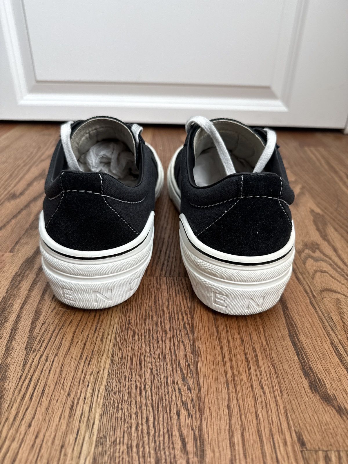 Givenchy Givenchy George V Low Sneaker Size US 12 / EU 45 - 4 Thumbnail