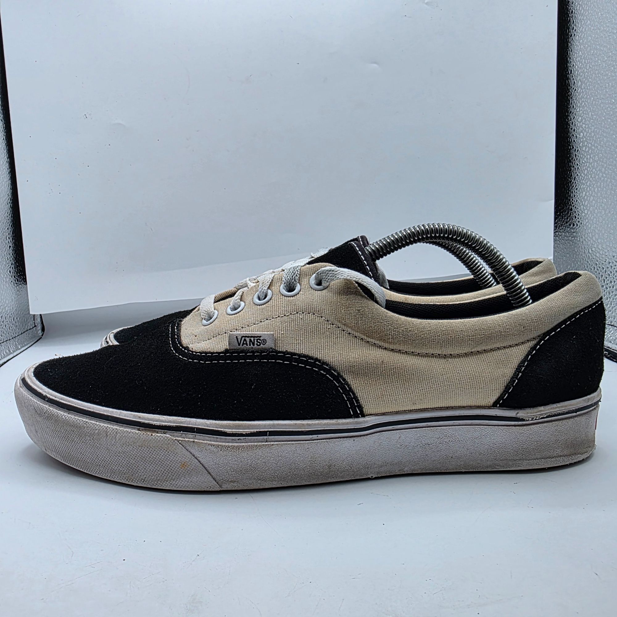 Vans Vans Era Comfycush Mens Size 11 Black Marshmallow Sneakers S Size US 11 / EU 44 - 13 Thumbnail