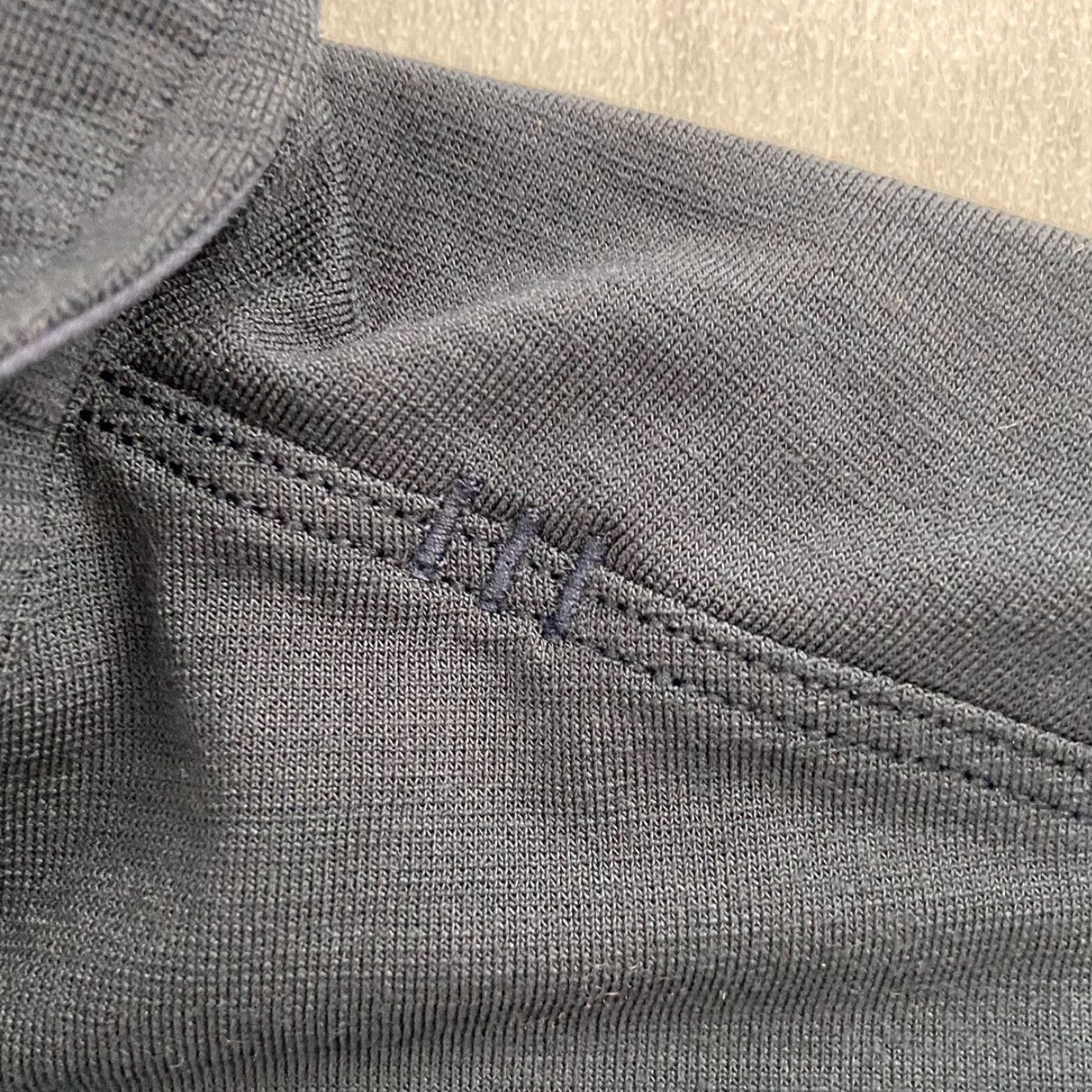 Lululemon VINTAGE Lululemon Polo Shirt Men XL Blue Athleisure Short Sleeve Logo 2000s Size US XL / EU 56 / 4 - 4 Thumbnail