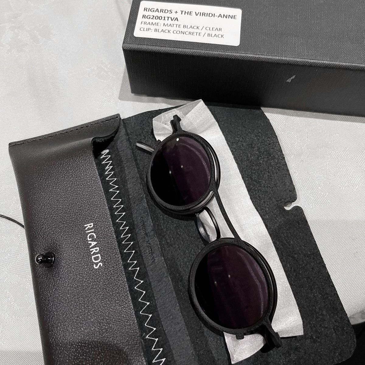 Gucci GG0584S Mask Gold and brown Unisex Sunglasses Shades