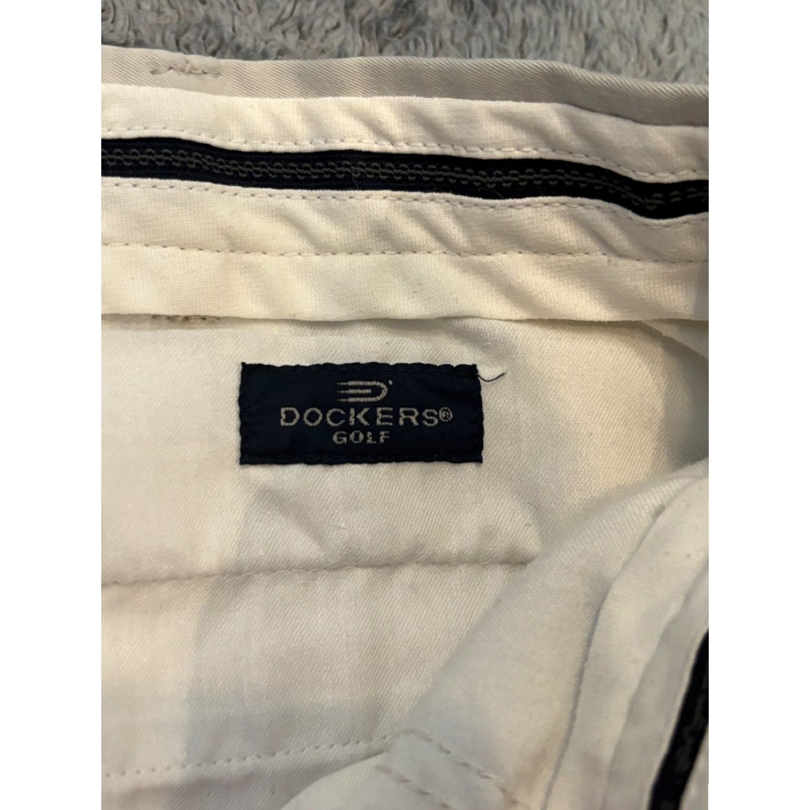 Dockers DOCKERS Golf Pants Mens 38X30 Beige Khaki Pleated Cuffed Straight Leg Casual Size US 38 / EU 54 - 4 Thumbnail