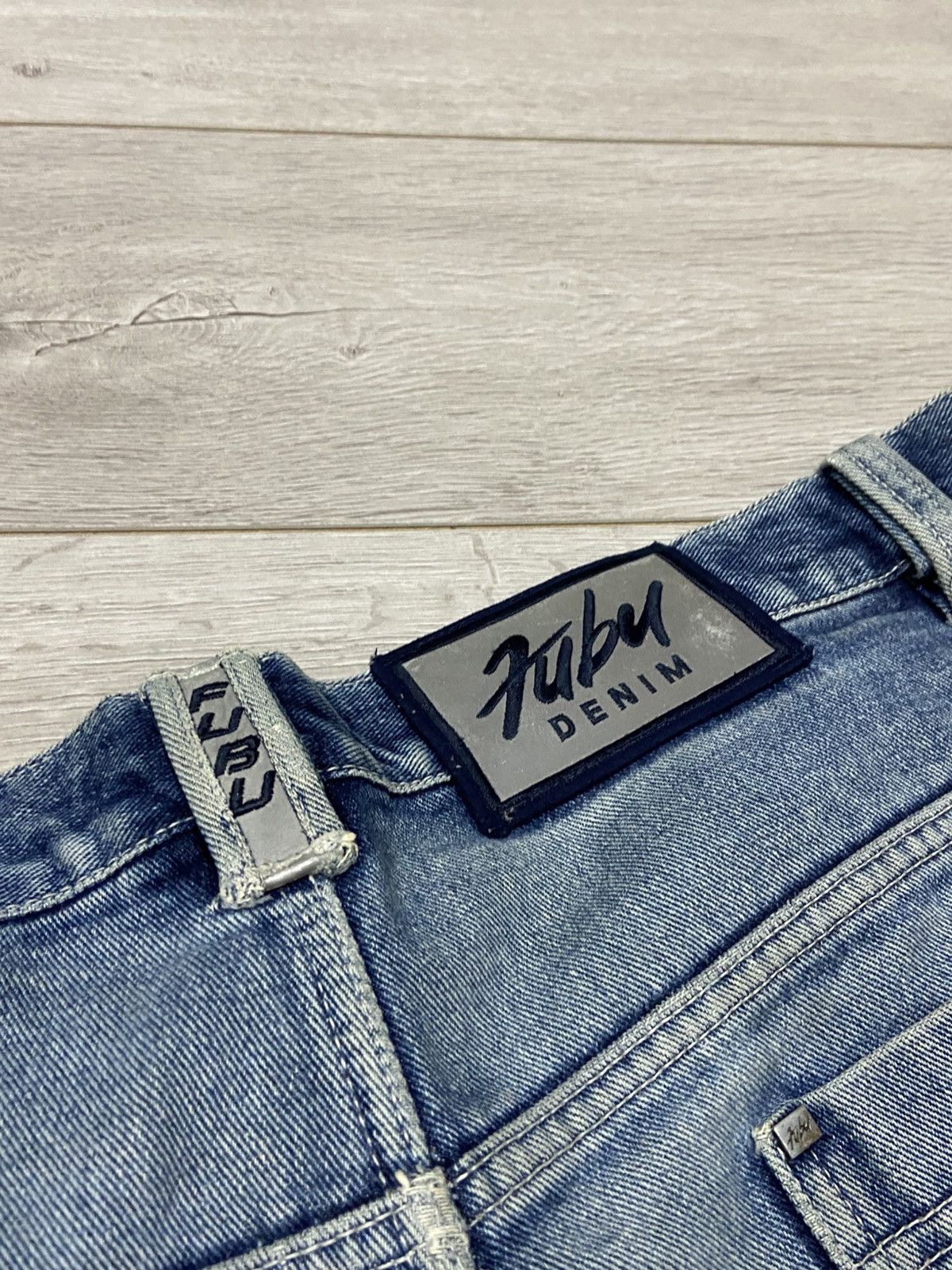 Fubu Fubu wide leg big logo skate rap jeans cargo pants Size US 38 / EU 54 - 14 Thumbnail