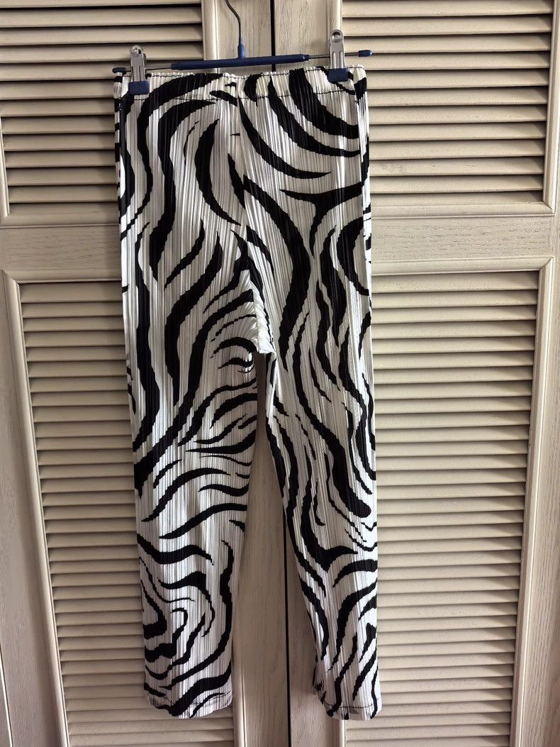 Issey Miyake Issey Miyake Pleats Please Zebra Pants -dmc Size US 28 / EU 44 - 1 Thumbnail