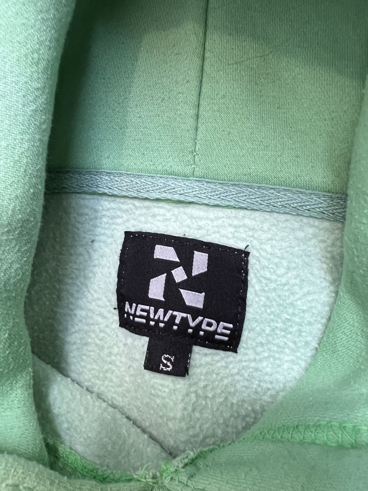 Japanese Brand Newtype x primary mh Shining Evolve hoodie Size US S / EU 44-46 / 1 - 3 Thumbnail