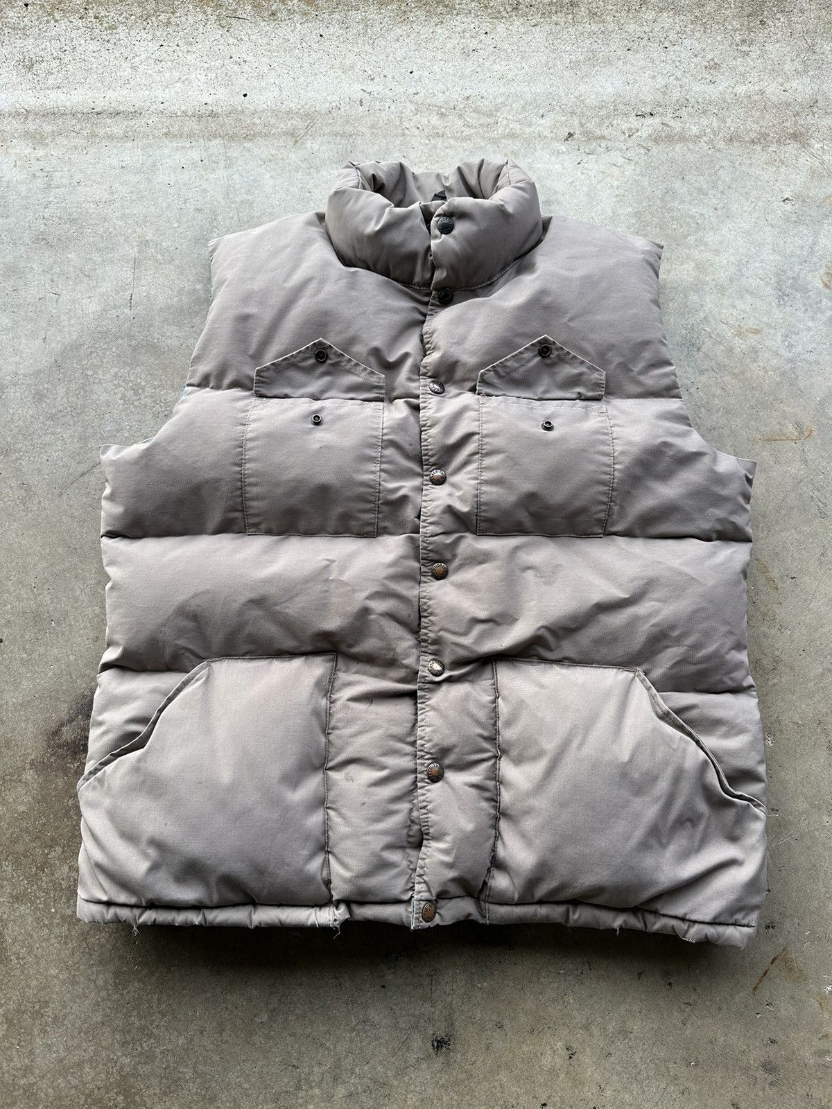 Image of Made In USA x The North Face 80’S The North Face Puffer Vest in Beige, Men's (Size XL)