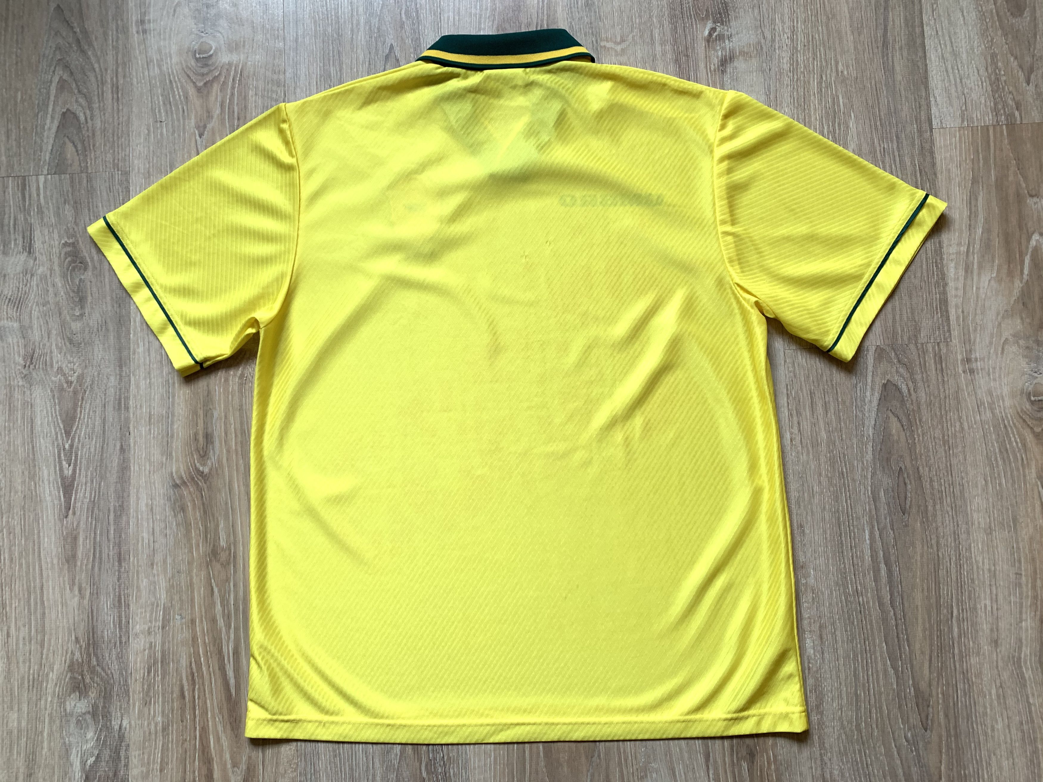 Vintage Vintage Official Umbro Brazil Football Shirt Size US XL / EU 56 / 4 - 2 Thumbnail