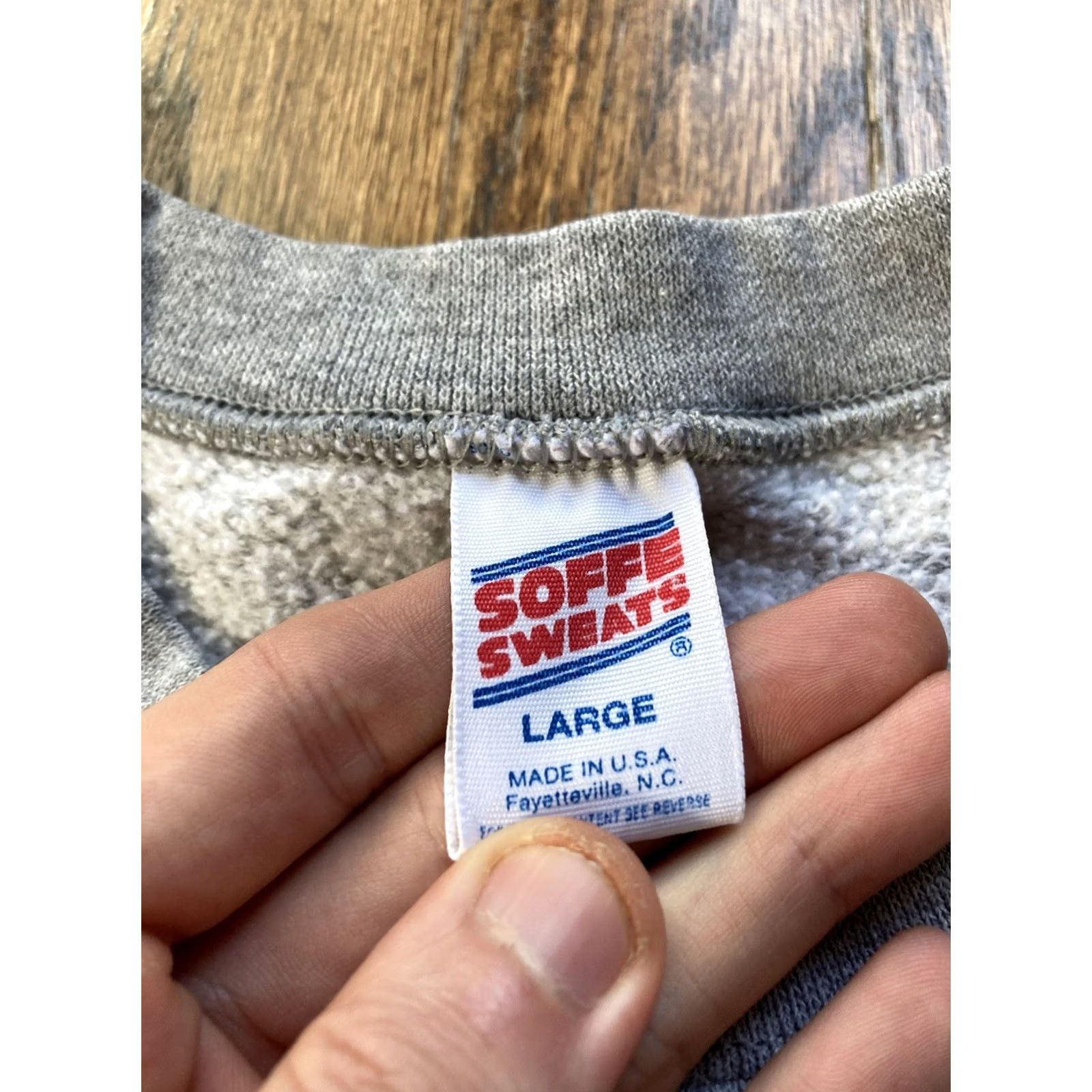 Soffe VINTAGE Soffe Sweatshirt Mens Large 90s Gray Pullover Florida USAF Eglin Air Force Base Shirt Size US L / EU 52-54 / 3 - 5 Thumbnail