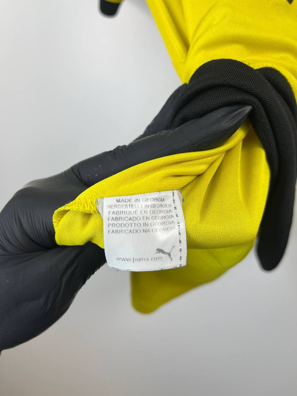 Puma Borussia Dortmund 2015-16 Home Shirt Puma BVB 09 Jersey M Size US M / EU 48-50 / 2 - 5 Thumbnail
