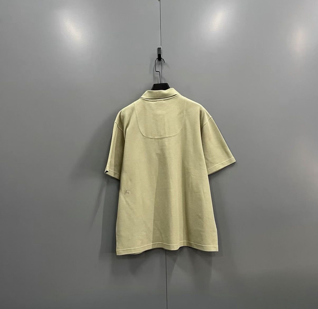 Burberry Burberry Back Knight Embroidered Short Sleeve Polo Shirt J41 Size US XL / EU 56 / 4 - 2 Thumbnail