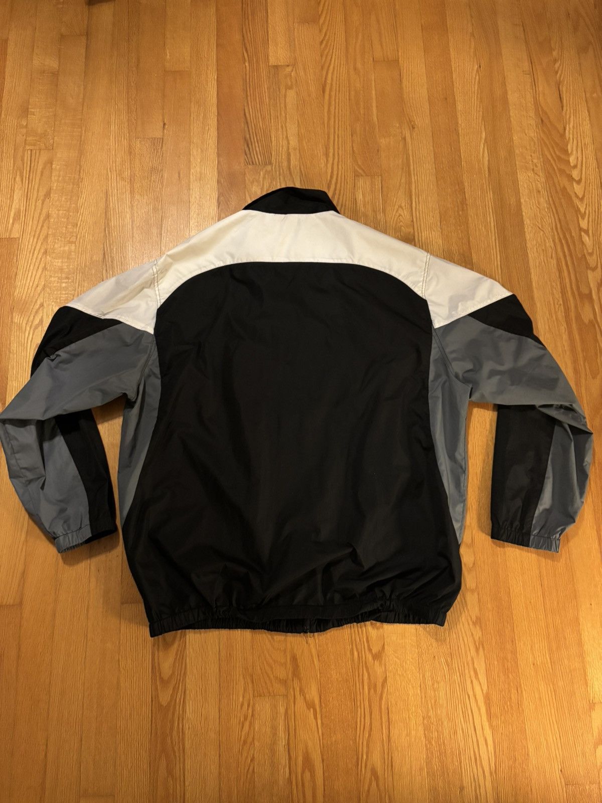 NFL Vintage Saints NFL light jacket windbreaker anorak Size US XL / EU 56 / 4 - 2 Thumbnail
