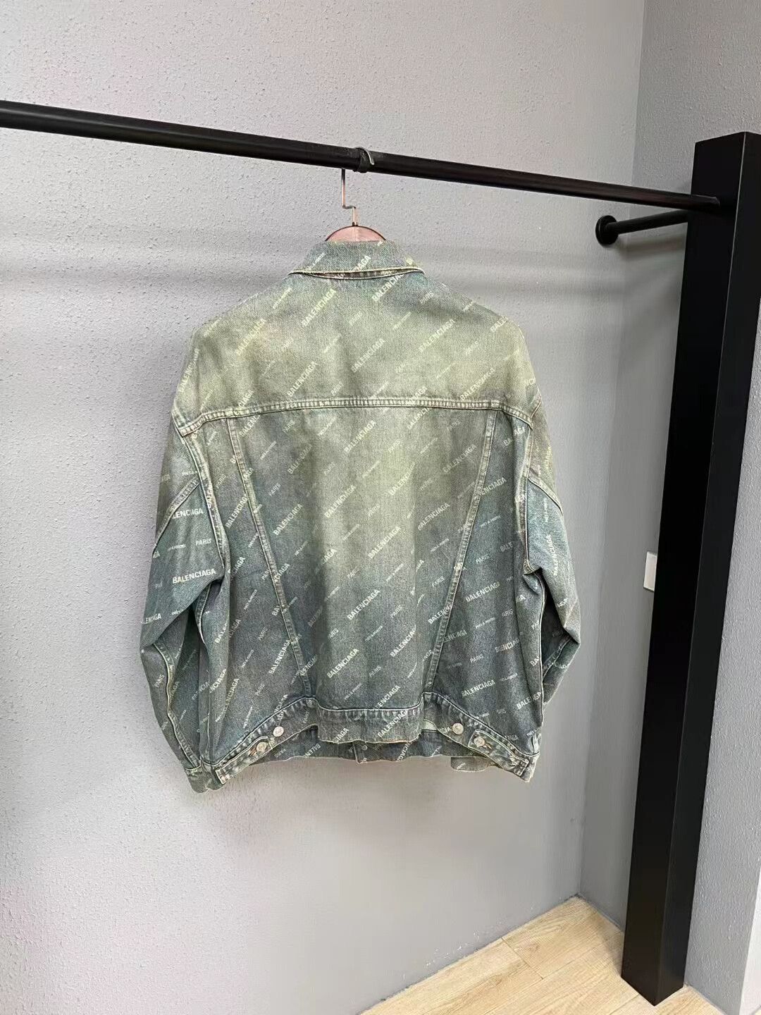 Balenciaga balenciaga all-over print denim jacket Size US XS / EU 42 / 0 - 2 Thumbnail