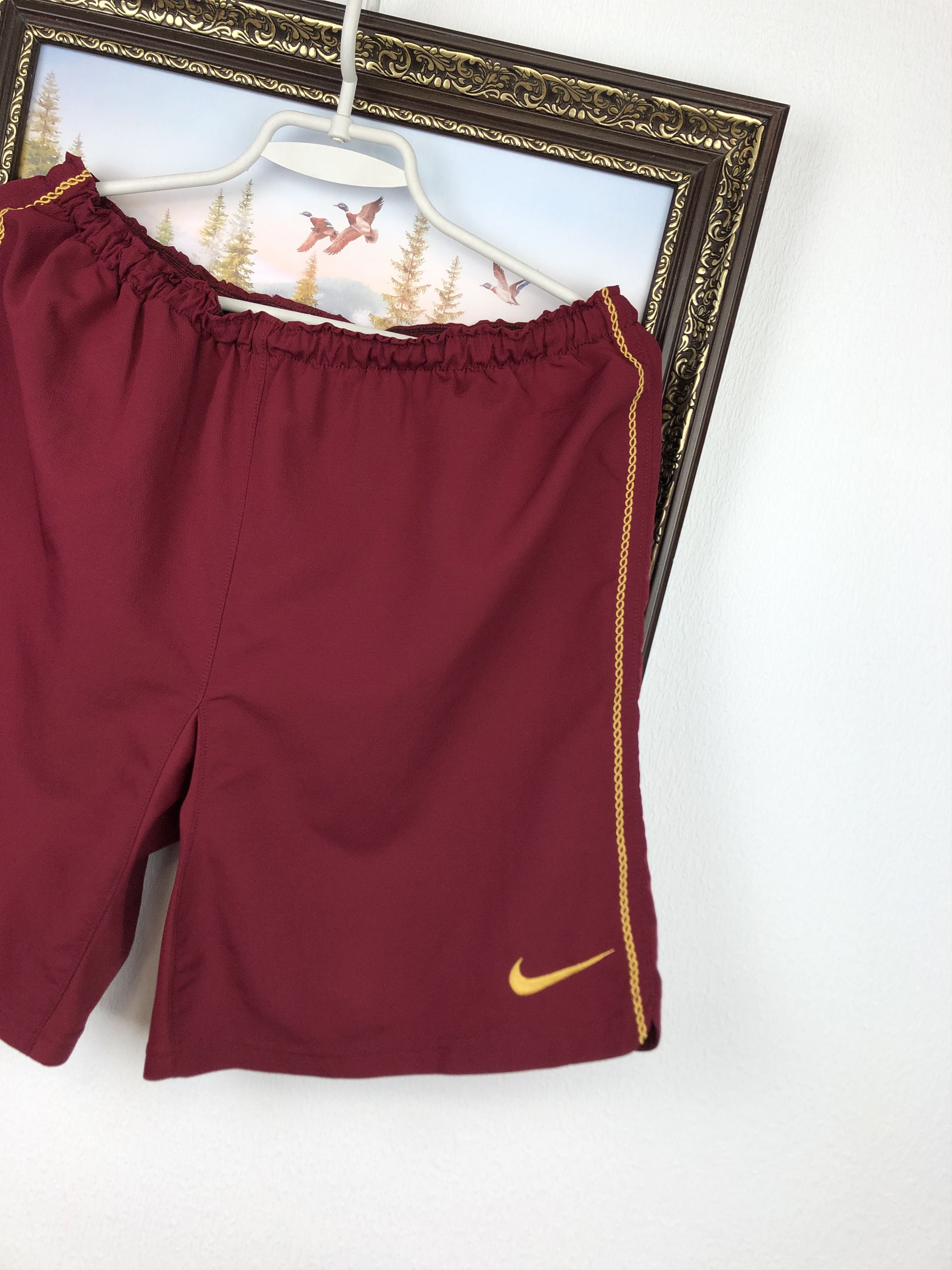 Nike Vintage Nike Portugal Football Shorts Soccer Mens National S Size US 30 / EU 46 - 2 Thumbnail