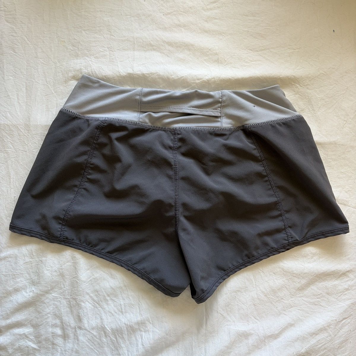 Reebok Reebok gray athletic running mini shorts Size 26" / US 2 / IT 38 - 2 Thumbnail