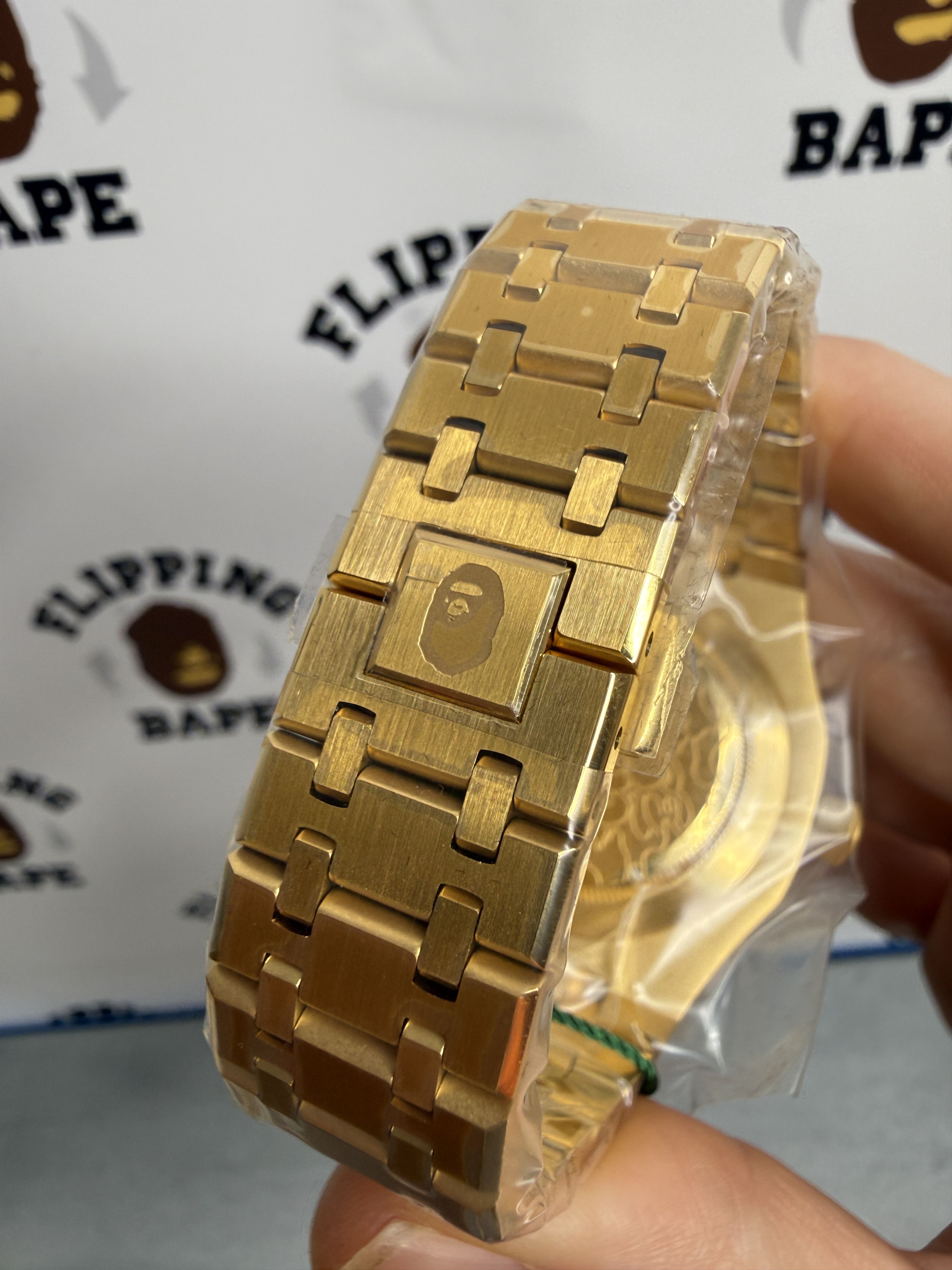 Bape BAPE TYPE 9 BAPEX #1 (2026) Size ONE SIZE - 9 Thumbnail