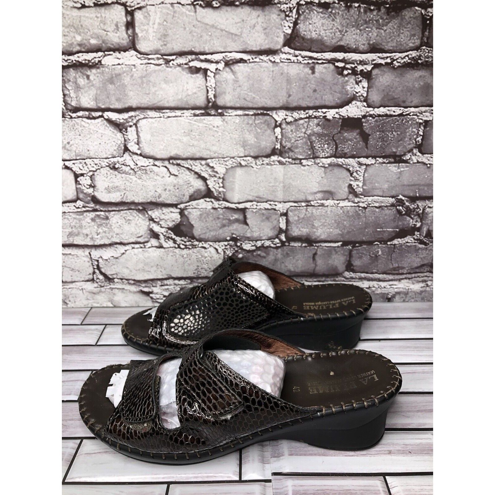 Other LA PLUME Jen Brown Patent Leather Strap Slide Wedge Sandals Size US 11 / IT 41 - 15 Thumbnail