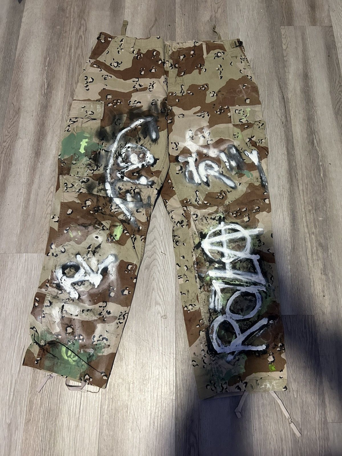 Other RALA DESSERT MILITARY CAMO GRAFFITI FITS LIKE 40 Size US 40 / EU 56 - 1 Thumbnail