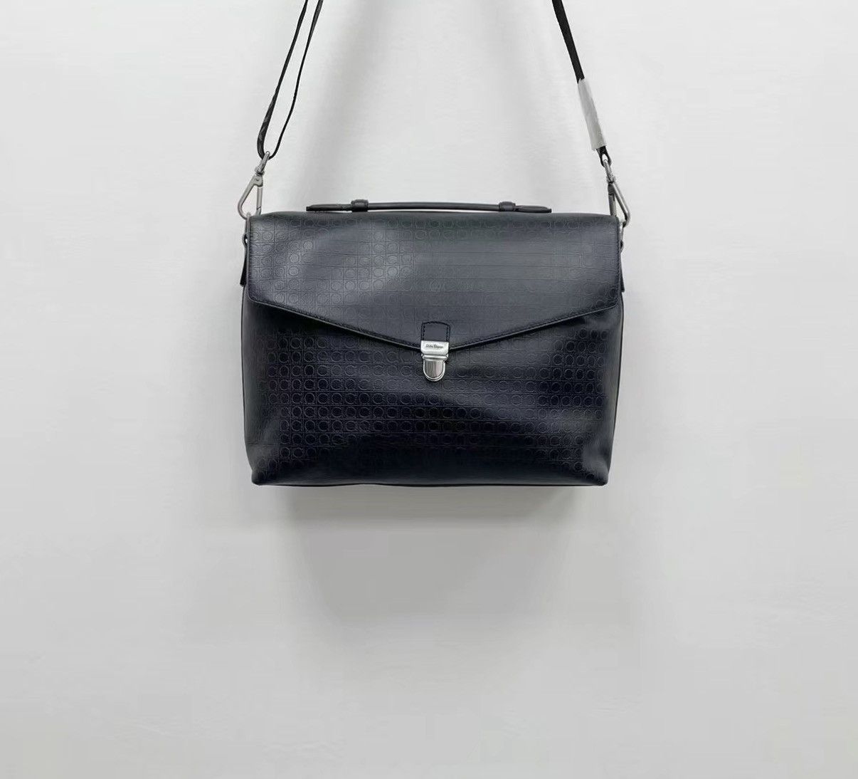 Salvatore Ferragamo Ferragamo Shoulder / Handheld Briefcase J30 Size ONE SIZE - 1 Thumbnail