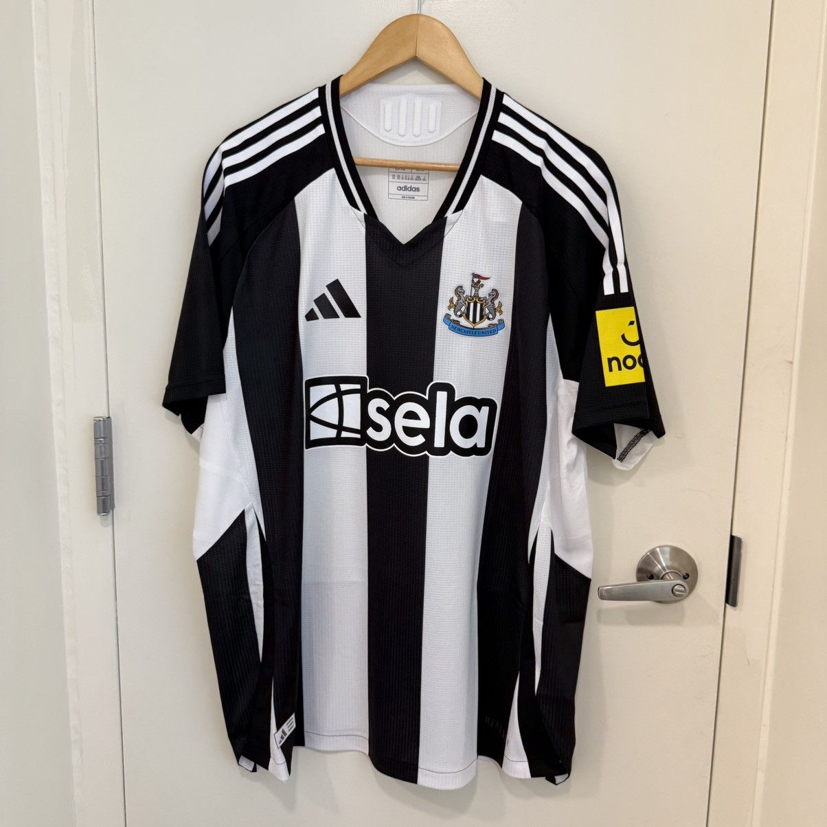 Adidas Newcastle United Size US XXL / EU 58 / 5 - 1 Thumbnail