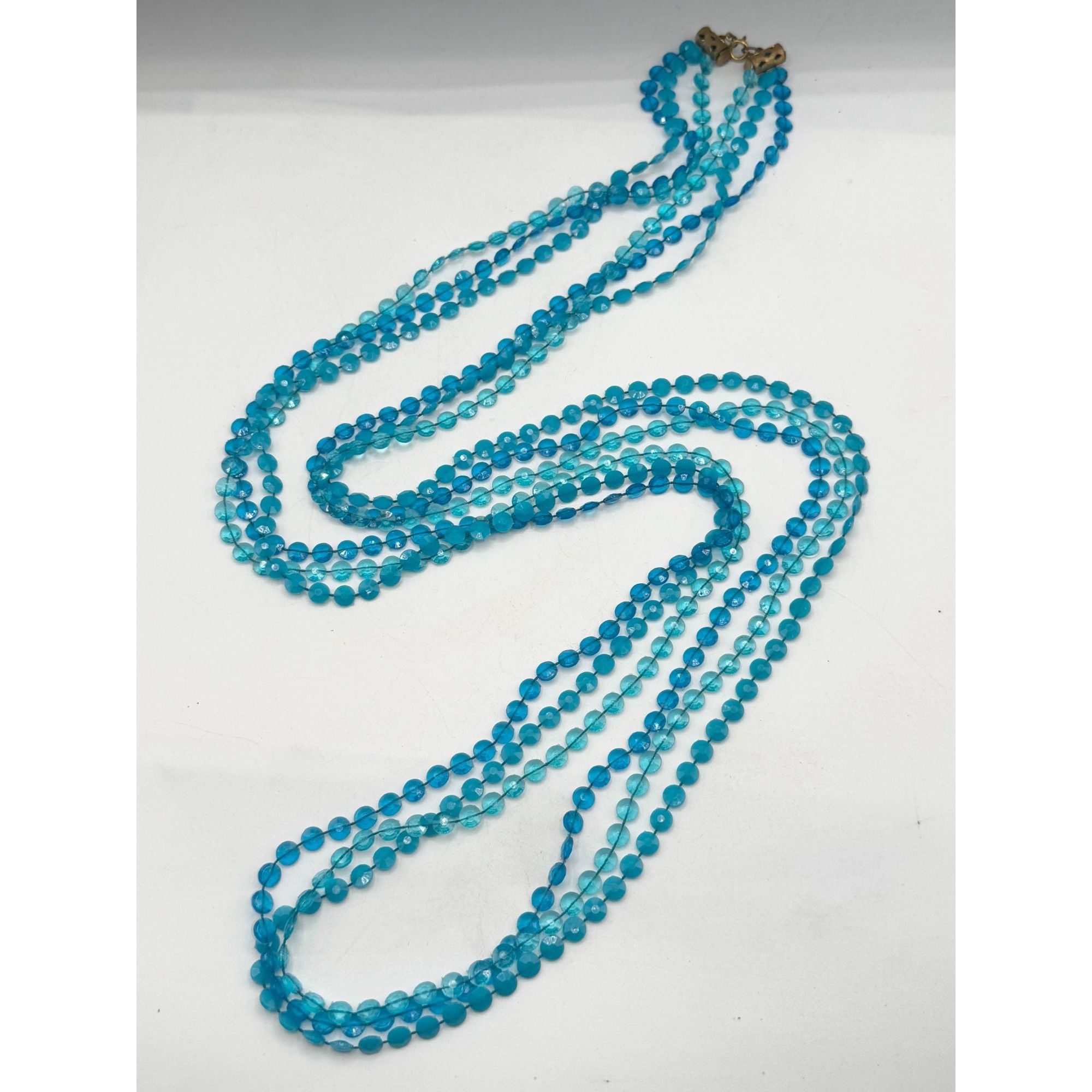 Vintage GORGEOUS Vintage blue plastic three strand beaded necklace Size ONE SIZE - 3 Thumbnail