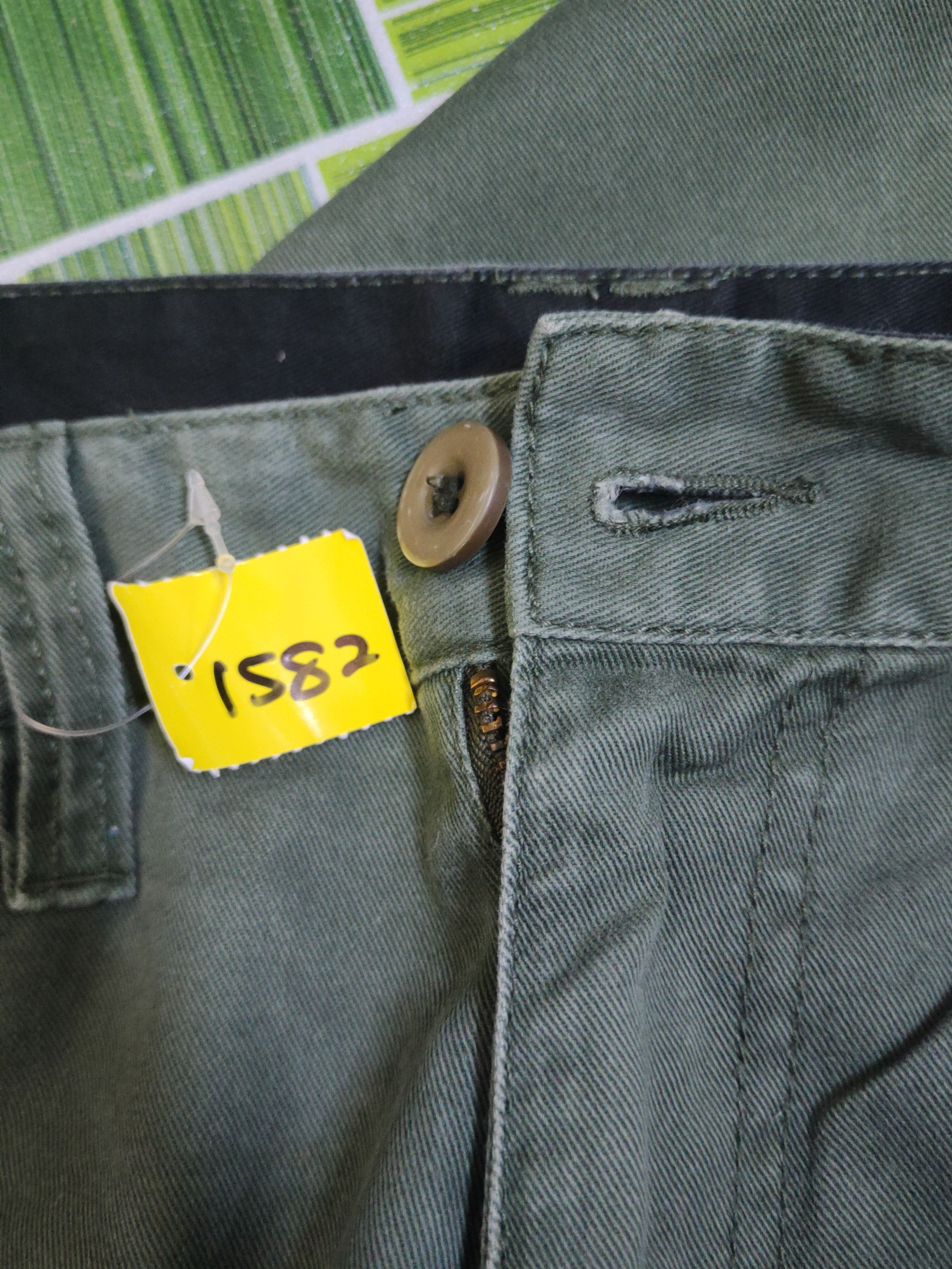 Japanese Brand DL Japanese Brand Green Multipocket Cargo Pants #1582 Size US 31 - 14 Thumbnail