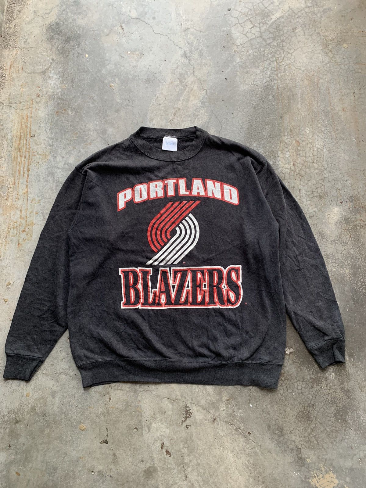 image of 90's Nba Portland Blazer Sweatshirt in Black, Men's (Size Large)