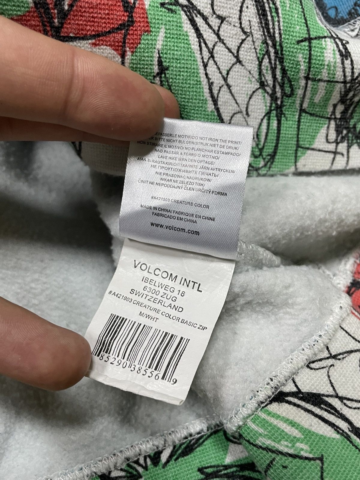 Volcom Volcom monogram all over print Size US M / EU 48-50 / 2 - 8 Thumbnail