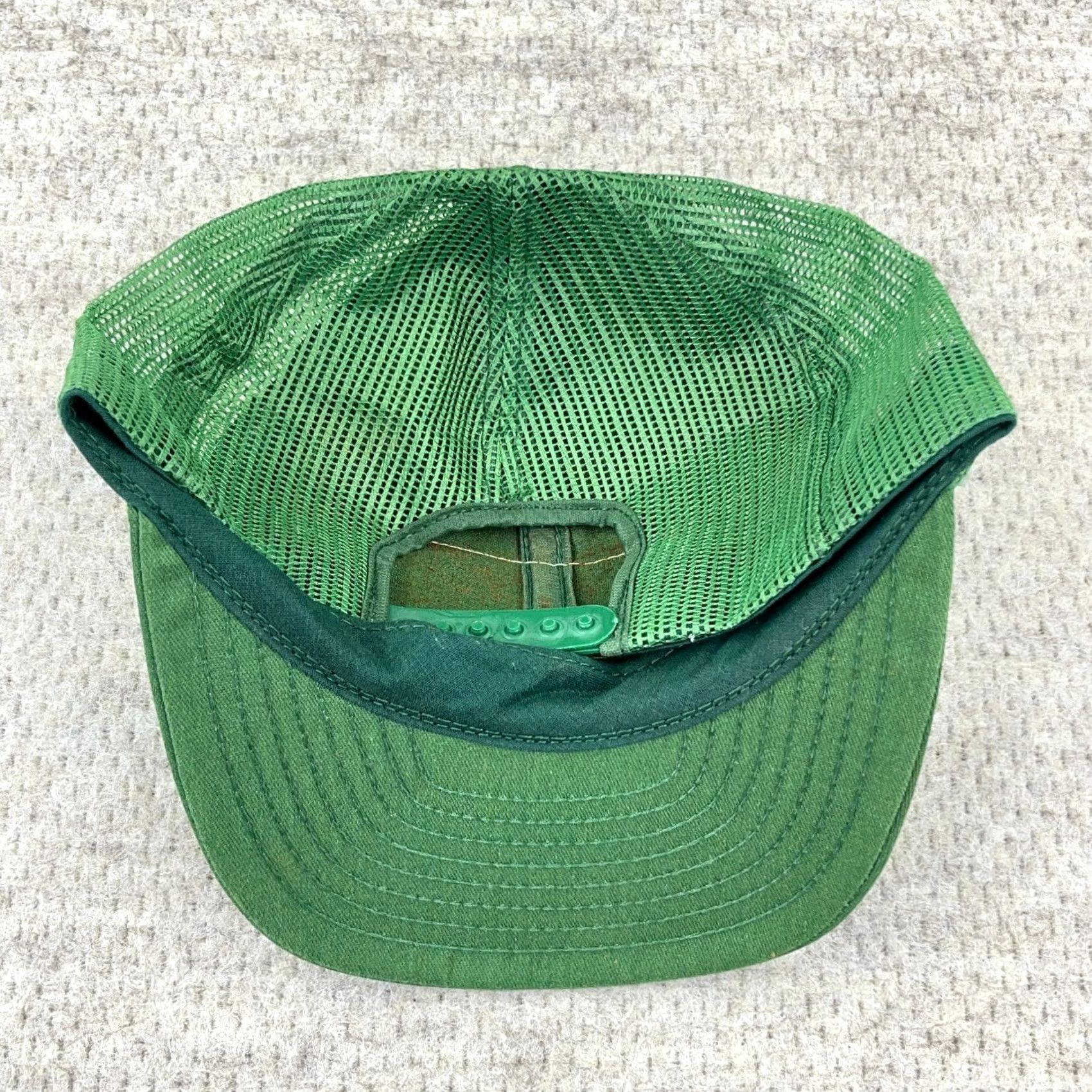 Vintage VINTAGE Louisville MFG Hat Mens One Size Green John Deere Trucker Cap Made USA 80s Tractor Patch Size ONE SIZE - 3 Thumbnail