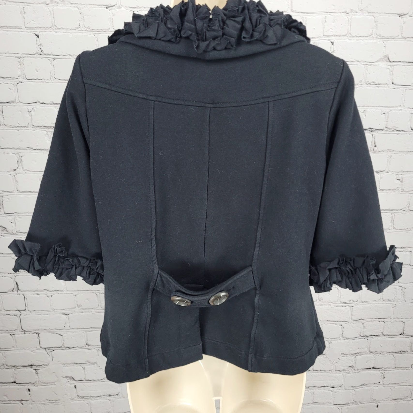 Nordstrom Nick & Mo Nordstrom Black Buttoned Ruffle 3/4 Sleeve Stretch Jacket Large L Size L / US 10 / IT 46 - 2 Thumbnail