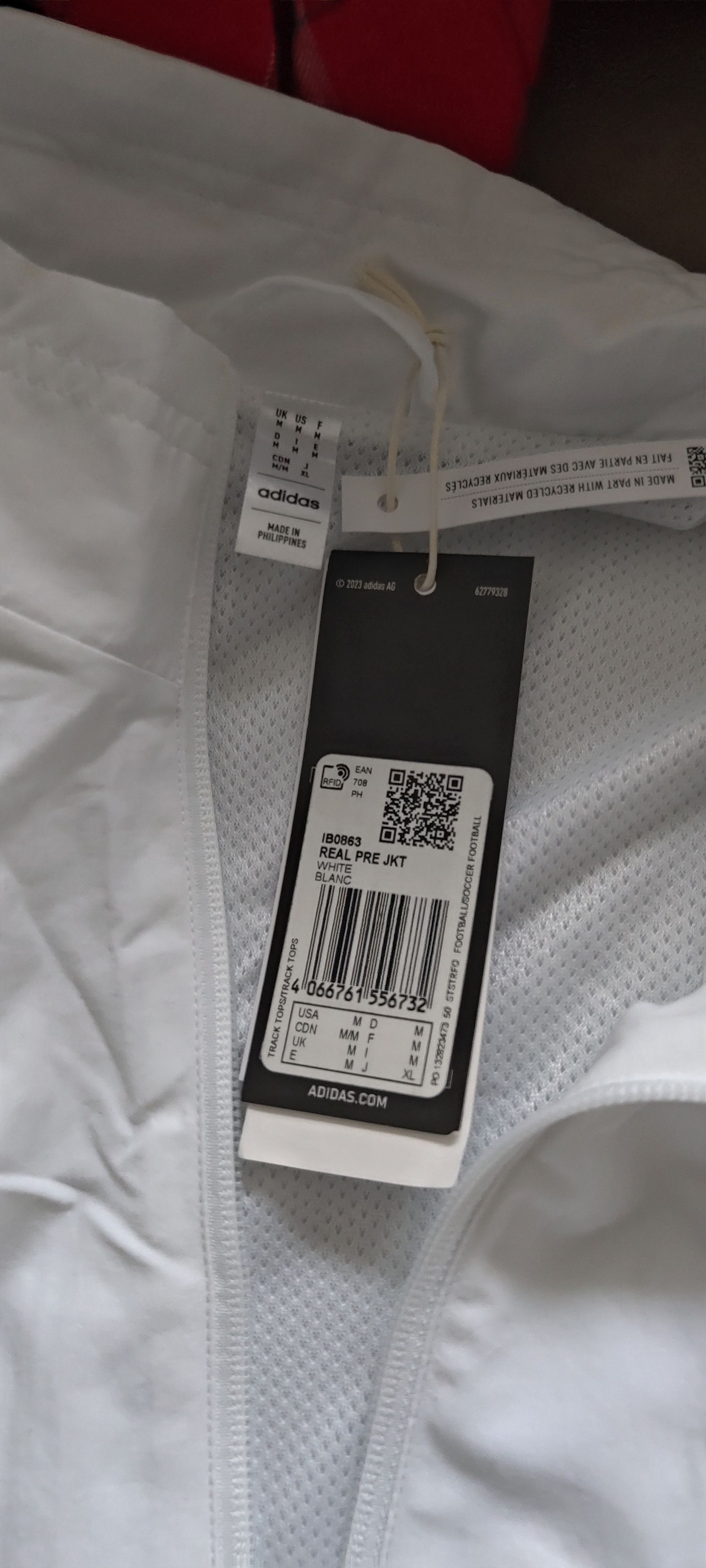 Adidas Real Madrid Training jacket Tiro Adidas IB0863 Medium new Size US M / EU 48-50 / 2 - 3 Thumbnail