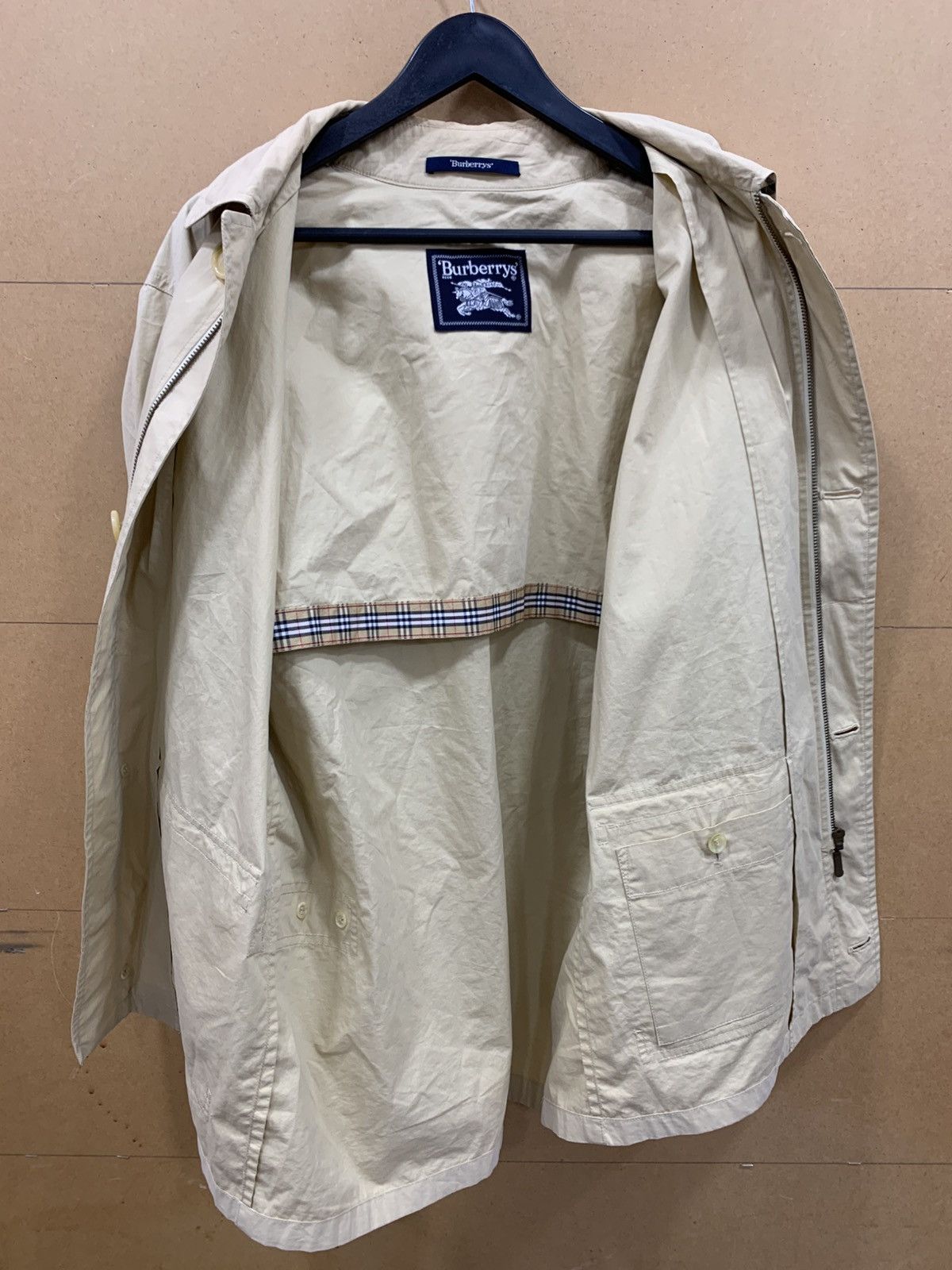 Burberry vintage beige lightweight Burberry jacket Size US L / EU 52-54 / 3 - 4 Thumbnail