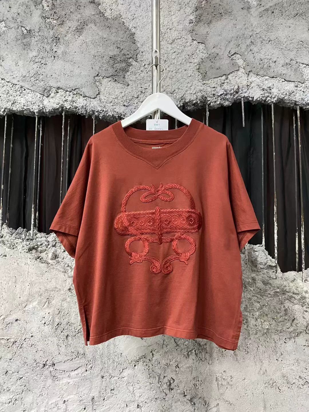 Hermes Hermes Embroidered Short Sleeve Top Size US S / EU 44-46 / 1 - 1 Thumbnail