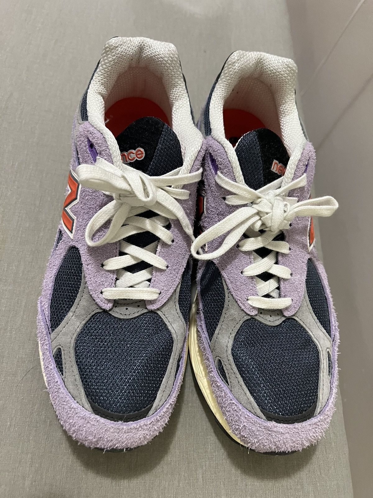 New Balance New Balance x Teddy Santis Raw Amethyst 990v3 sz. 10 Size US 10 / EU 43 - 3 Thumbnail