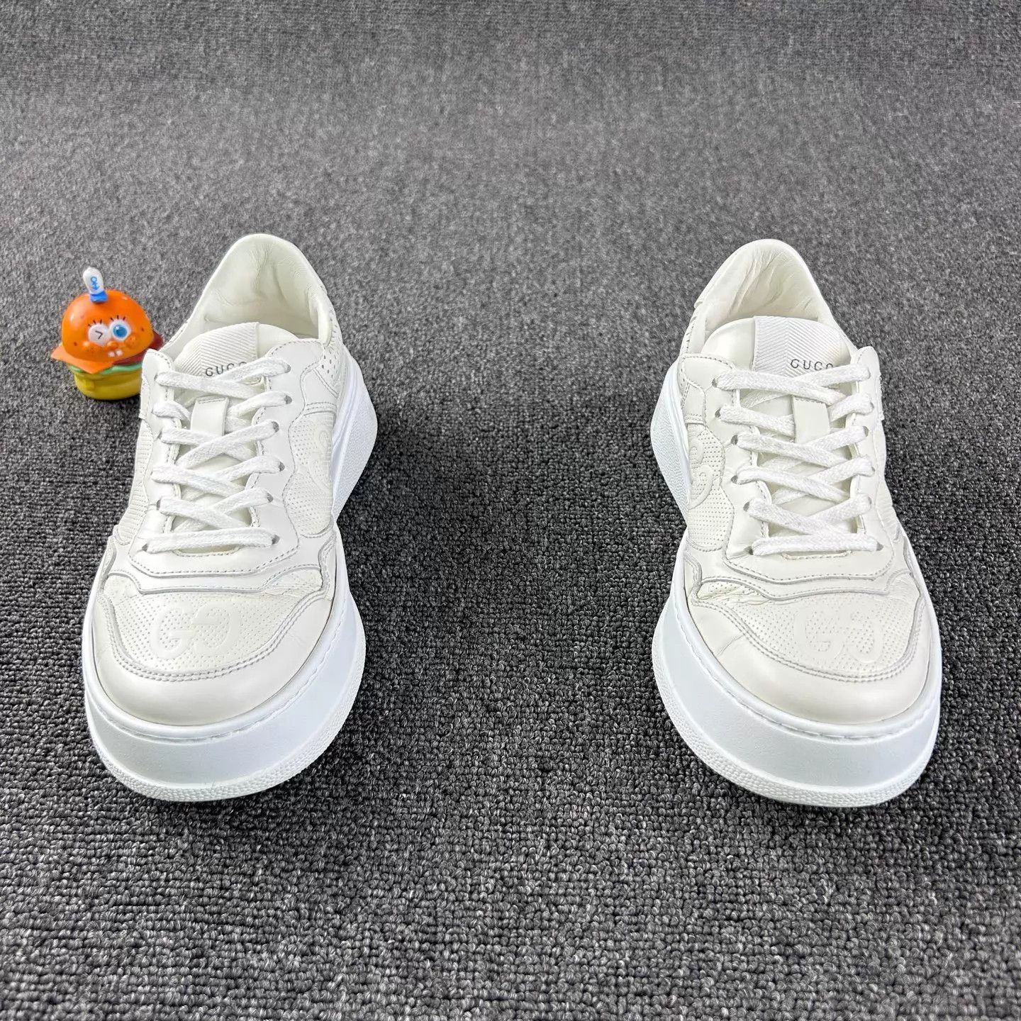 Gucci Gucci White Leather Cookie Sneakers Women's 36.5 Size US 6 / IT 36 - 2 Thumbnail