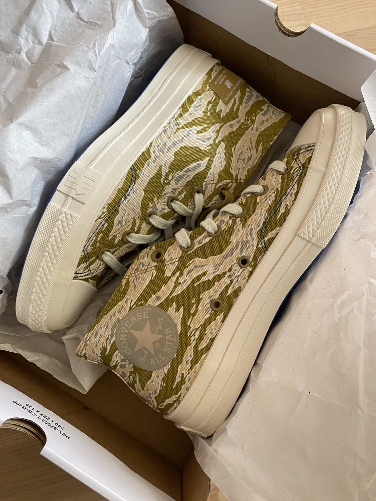 Converse × Undefeated Converse X Undefeated Chuck 70 Mid Size US 8.5 / EU 41-42 - 1 Thumbnail