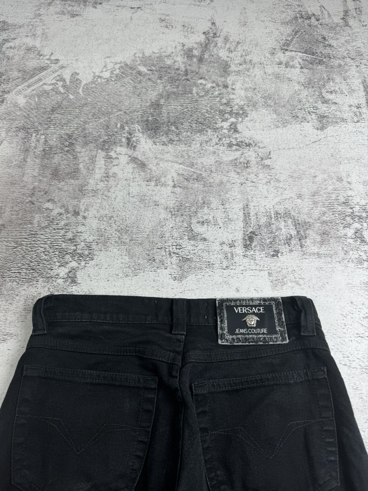 Versace Jeans Couture Versace Couture W27 Size 41 Women’s Straight Black Vintage Denim Jeans Trousers Size 27" / US 4 / IT 40 - 7 Thumbnail