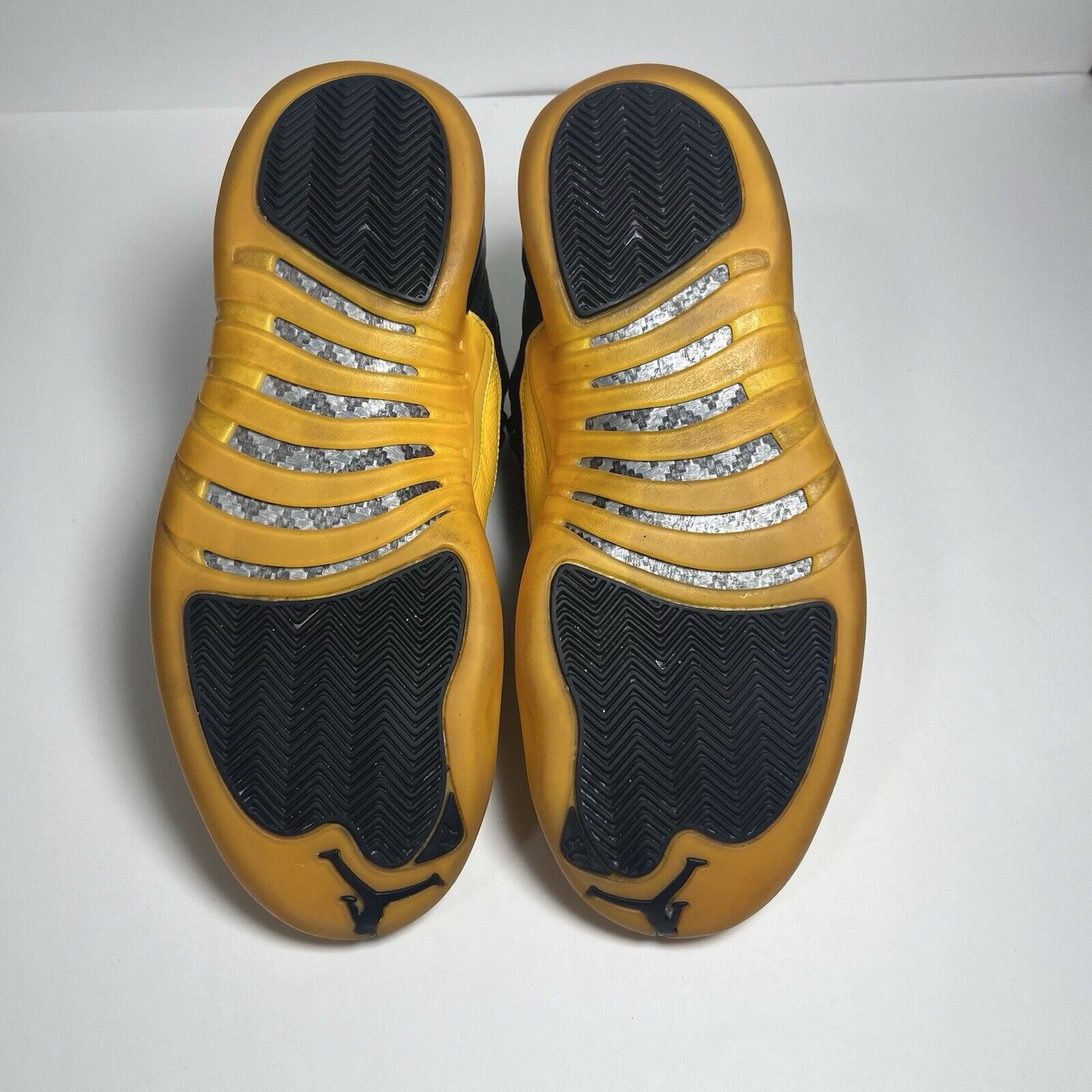 Jordan Brand Size 10.5 - Jordan 12 Retro University Gold 2020 Size US 10.5 / EU 43-44 - 6 Thumbnail