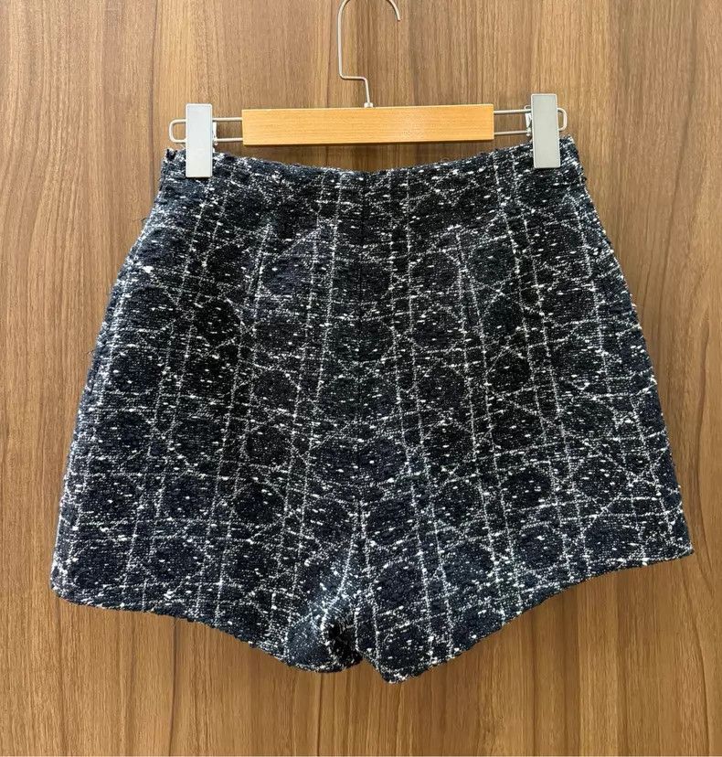 Dior Dior Tweed black and white rattan plaid shorts Size 24" / US 00 / IT 34 - 4 Thumbnail