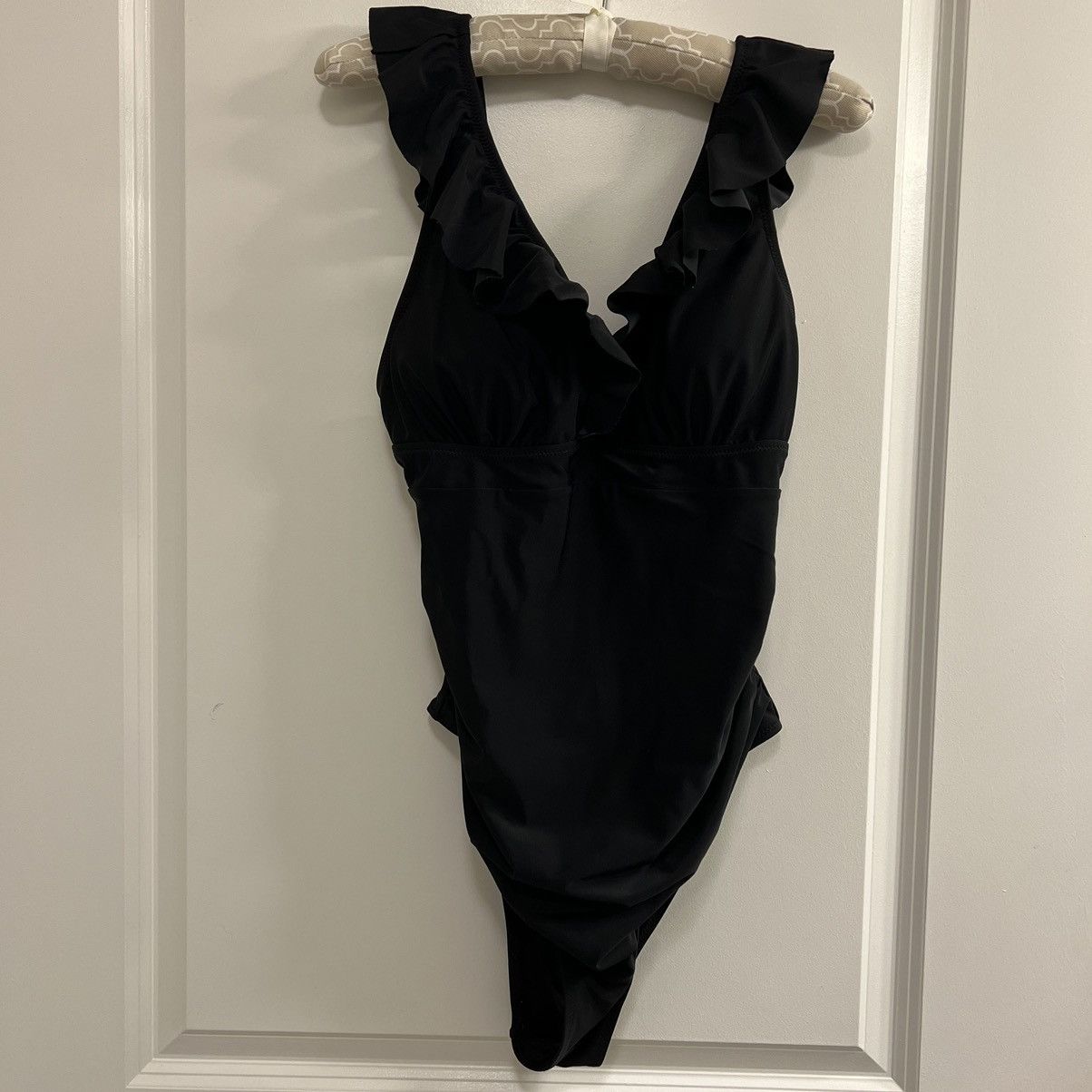 Other Unbranded Ruffle Plunge One-Piece Swimsuit Black High Cut Size ONE SIZE - 1 Thumbnail