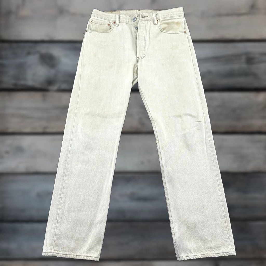 Levi's VINTAGE Levi's 501 Jeans Mens 32x30 Beige Light Wash Straight Regular Fit USA 90s Men's Jeans Regular Beige 501 Series Distressed USA Pattern Size US 32 / EU 48 - 1 Thumbnail