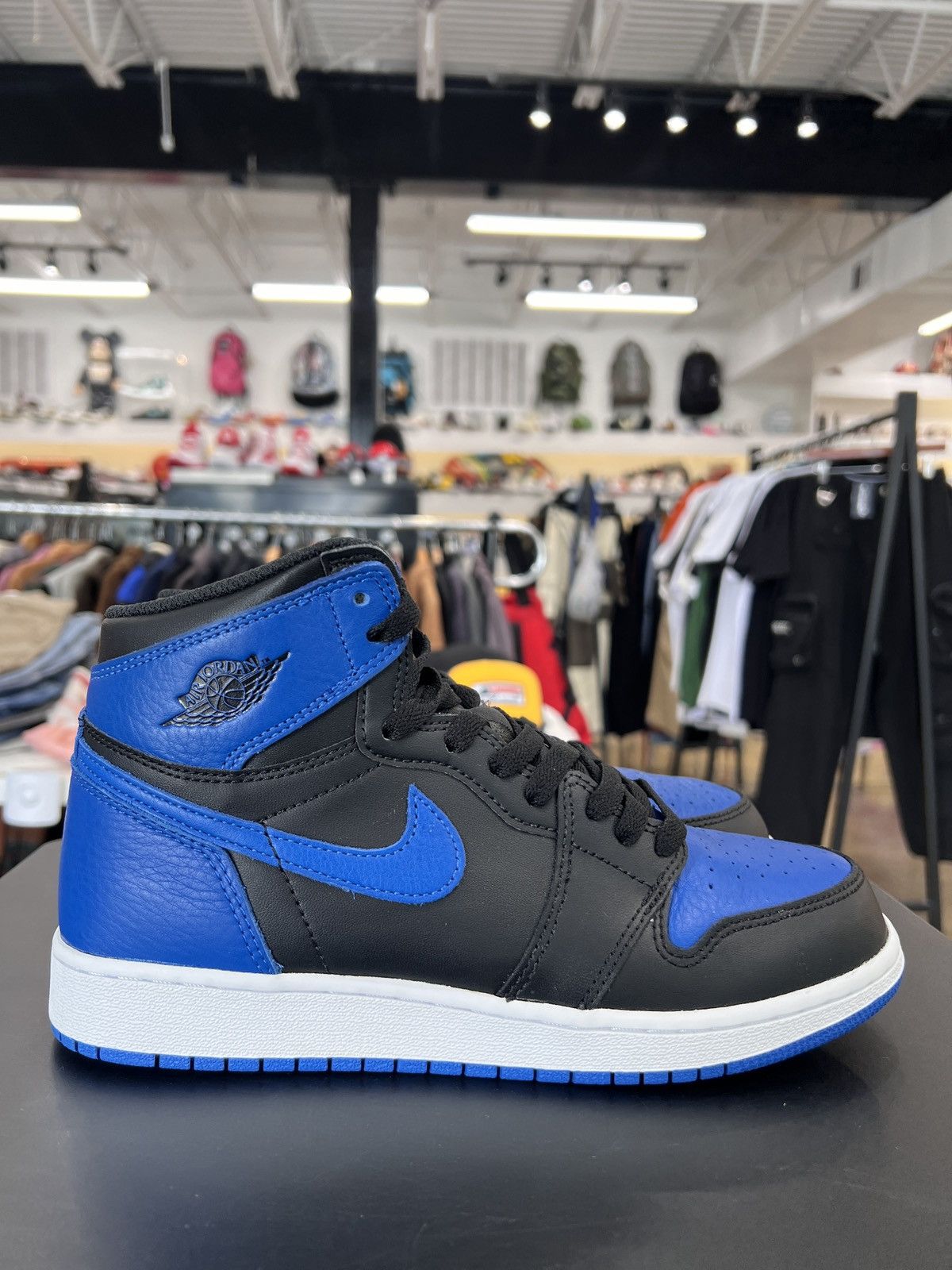 Jordan Brand Jordan 1 Royal sz. 7Y Size US 7 / EU 40 - 6 Thumbnail