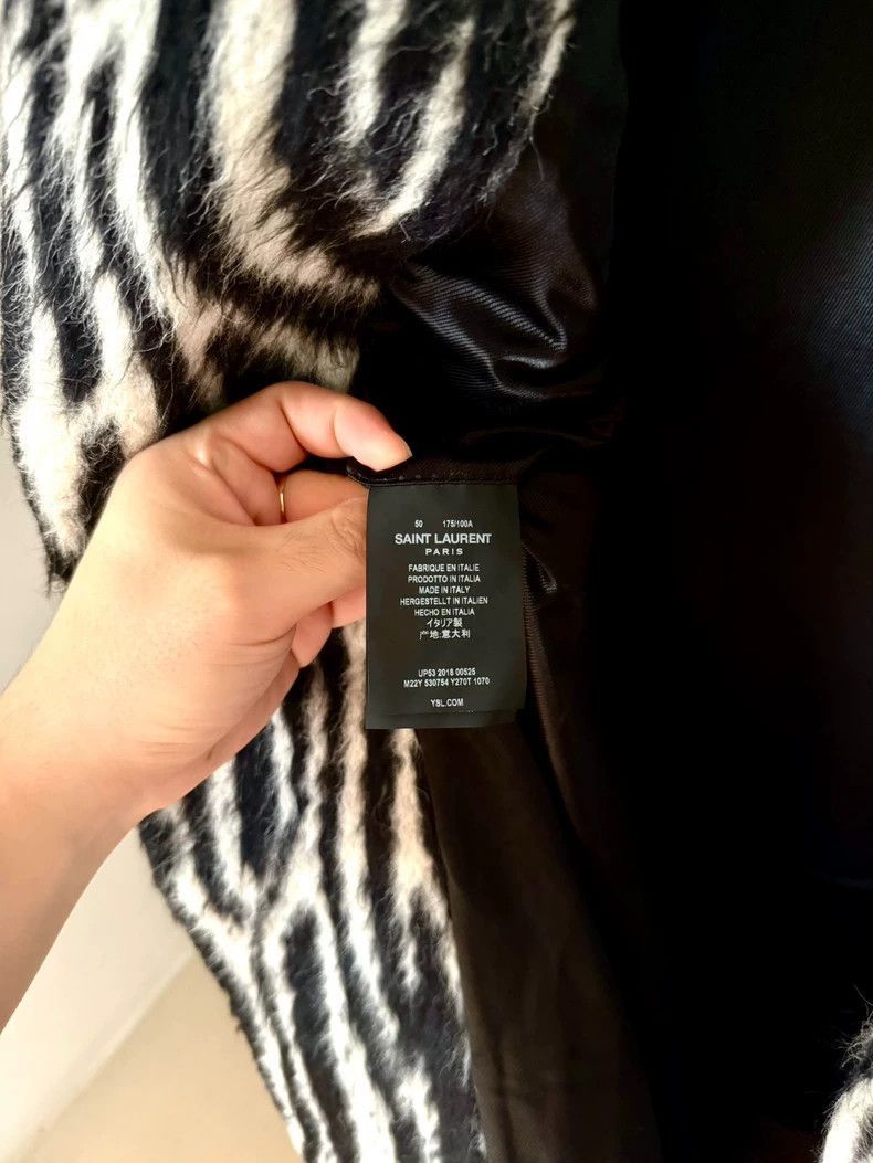 Saint Laurent Paris Saint Laurent Paris Saint Laurent Zebra Print Fur Coat-250 Size US L / EU 52-54 / 3 - 5 Thumbnail