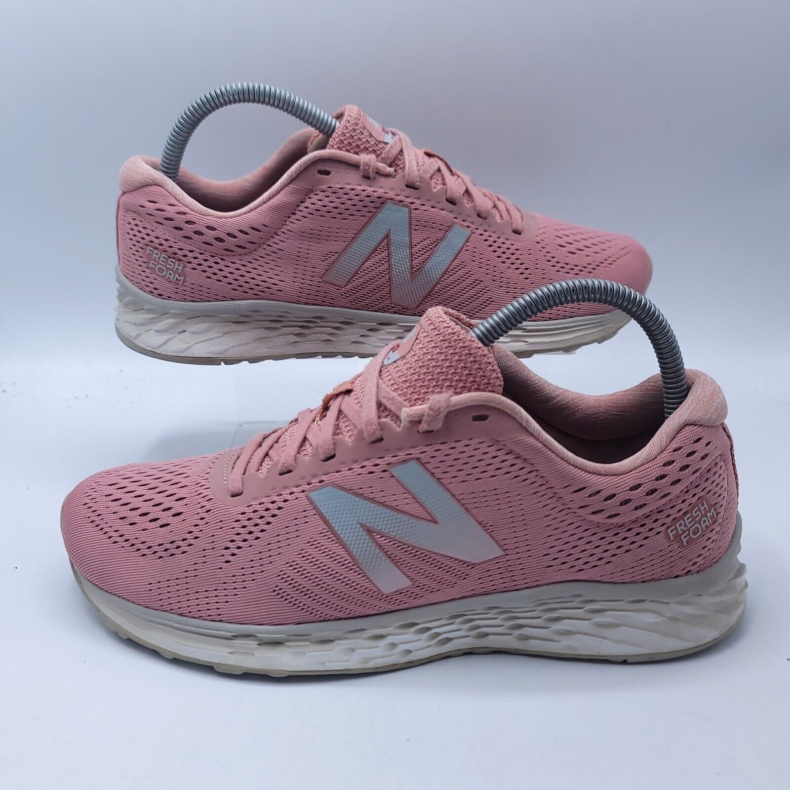 New Balance New Balance Fresh Foam Arishi Shoe Womens Size 9 WARISCD1 Size US 9 / IT 39 - 5 Thumbnail